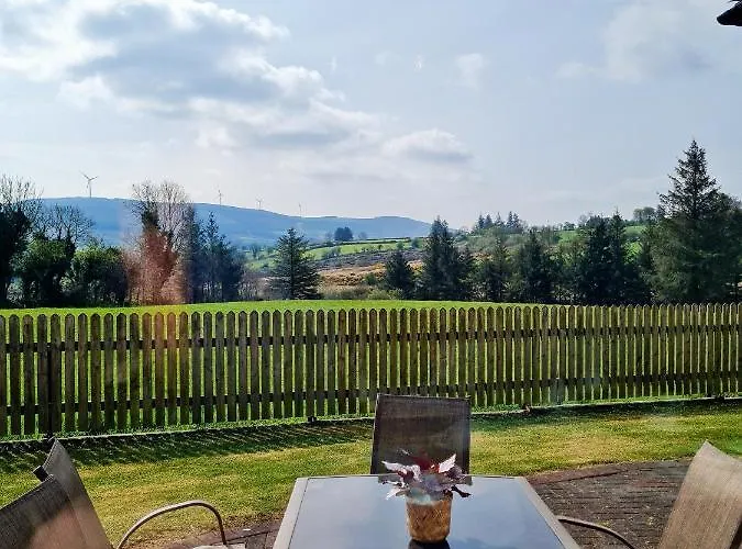 Yellow Heights Tinahely